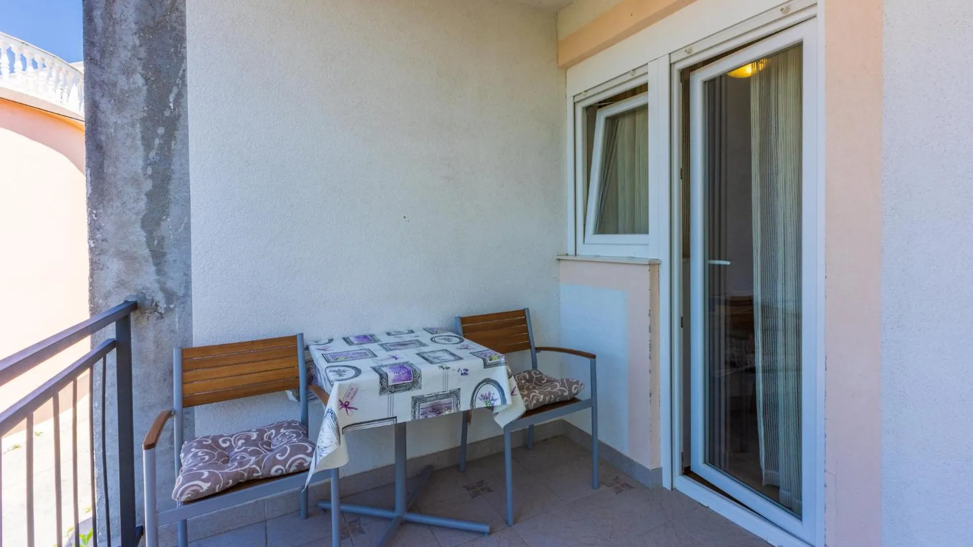 Hotel Tustonjic Novi Vinodolski 0*,