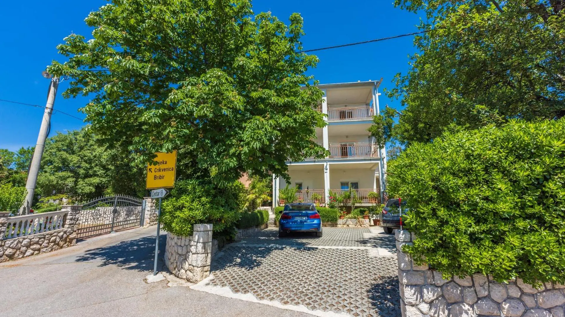 Tustonjic Otel Novi Vinodolski 0*,  Hırvatistan